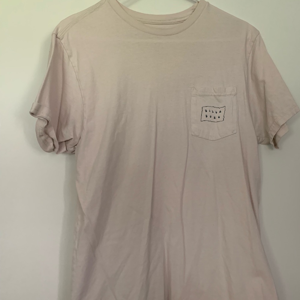 tan billabong t-shirt